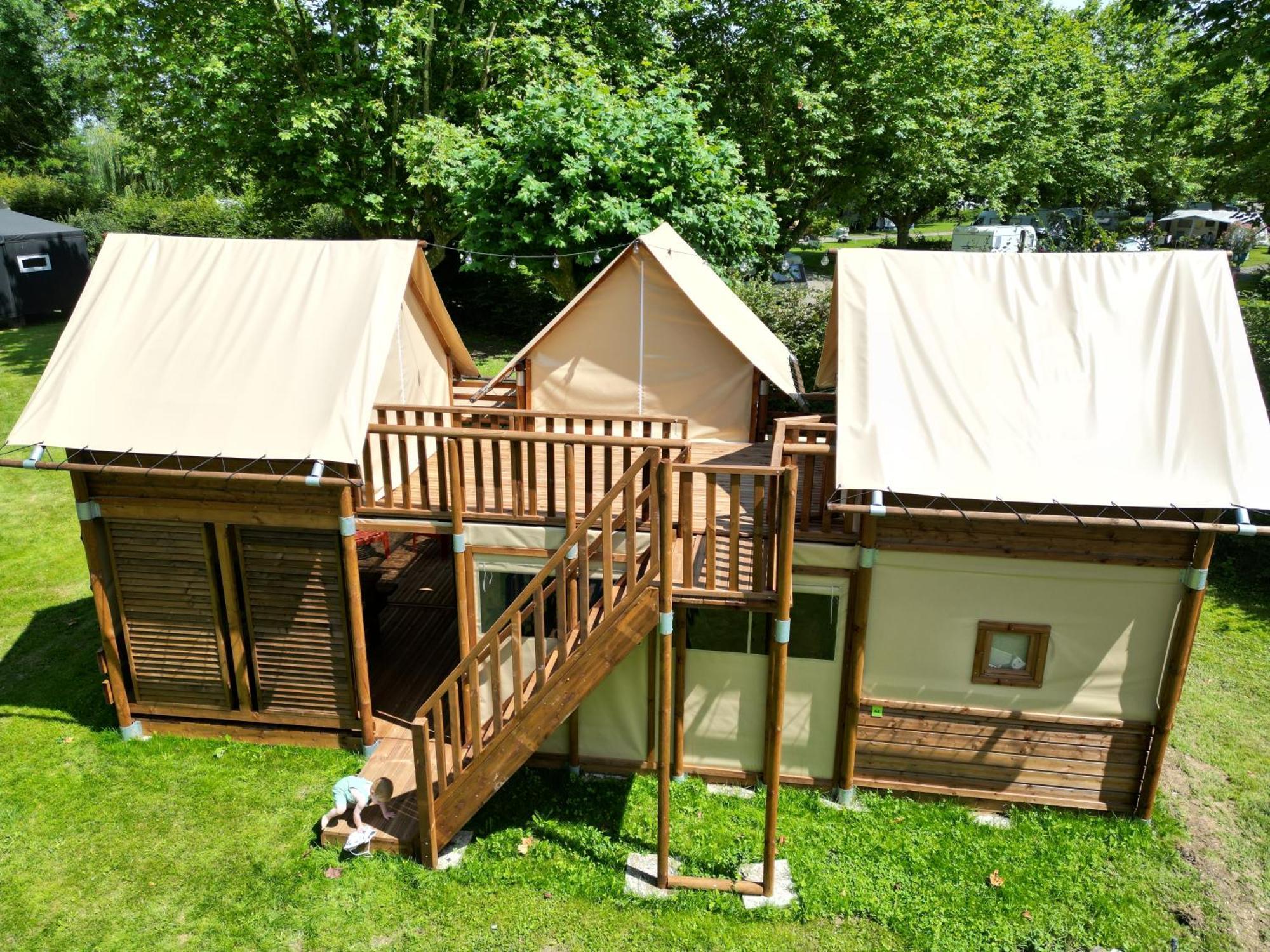 Camping De Thoissey *** Eksteriør billede