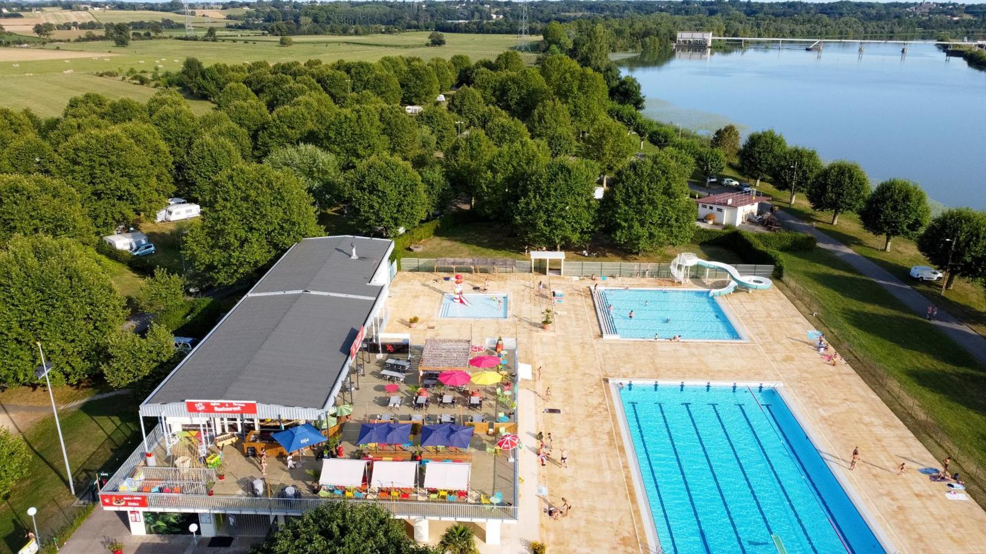 Camping De Thoissey *** Eksteriør billede