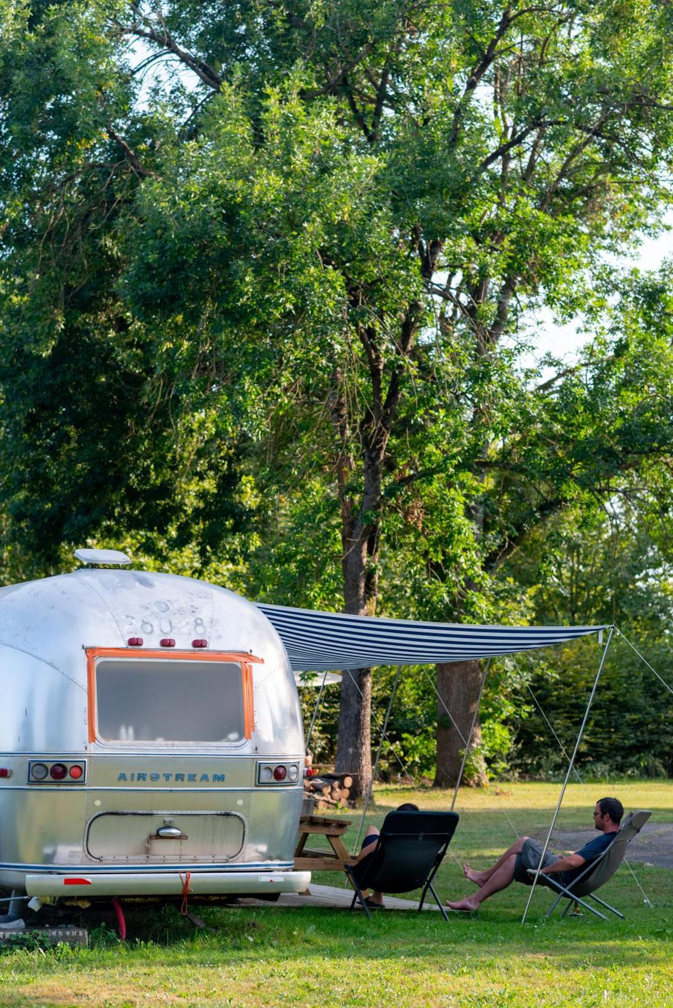 Camping De Thoissey *** Eksteriør billede