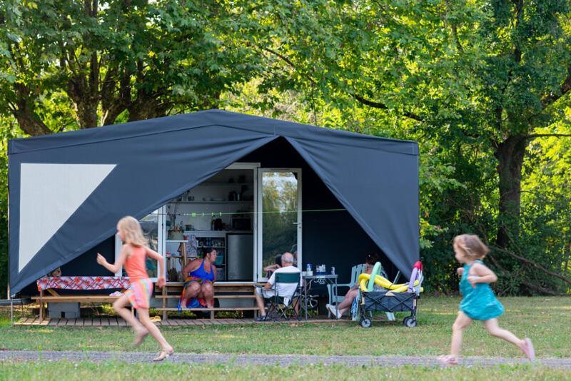 Camping De Thoissey *** Eksteriør billede